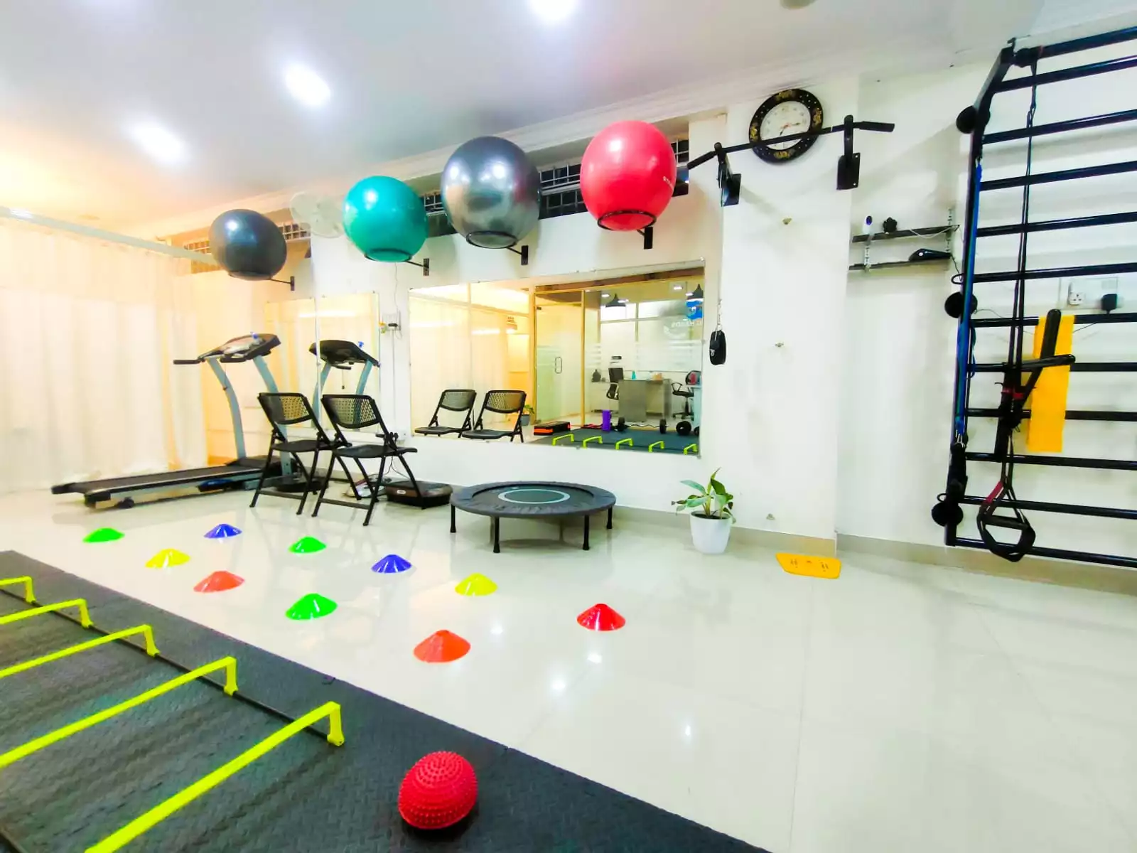 Healing Hands Advanced Physiotherapy Clinic - Jayanagar Branch - Exercise Area