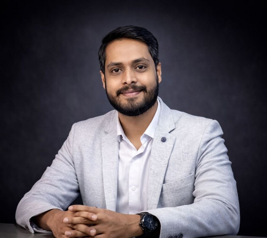 Dr Vinayak Jyoti - Director of Healing Hands Advanced Physiotherapy Clinic